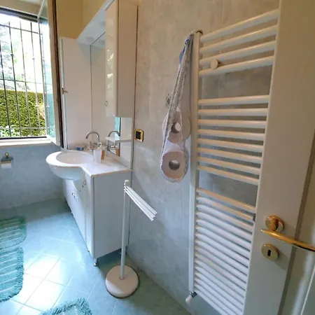 Rose's Garden - Zona Tranquilla - Vicino Torino Διαμέρισμα *