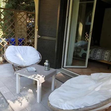 Rose's Garden - Zona Tranquilla - Vicino Torino Apartment *