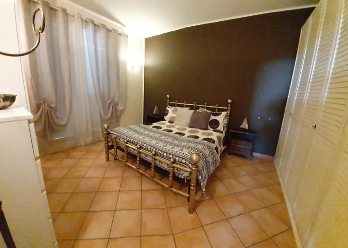 Rose's Garden - Zona Tranquilla - Vicino Torino